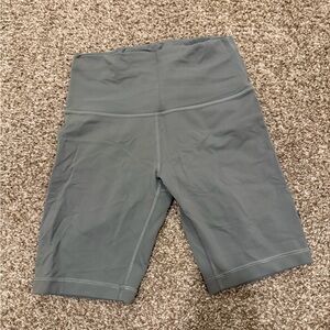 Lululemon wunder train 8” shorts